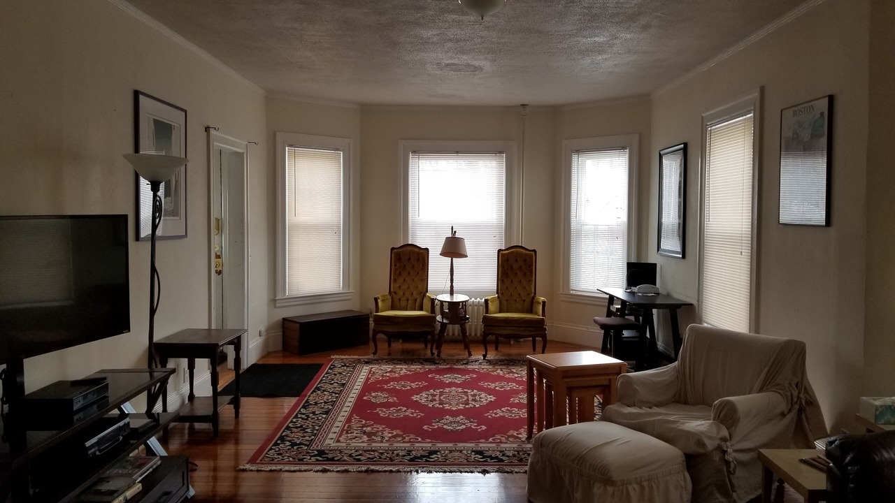 Photo of Livingroom in Edgewood