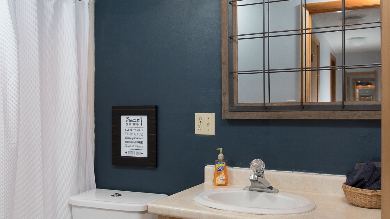 Photo of Bathroom in Campton