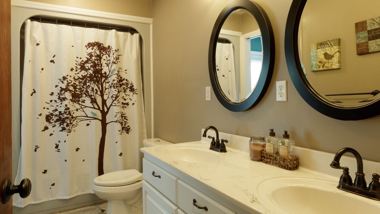 Photo of Bathroom in Ansted