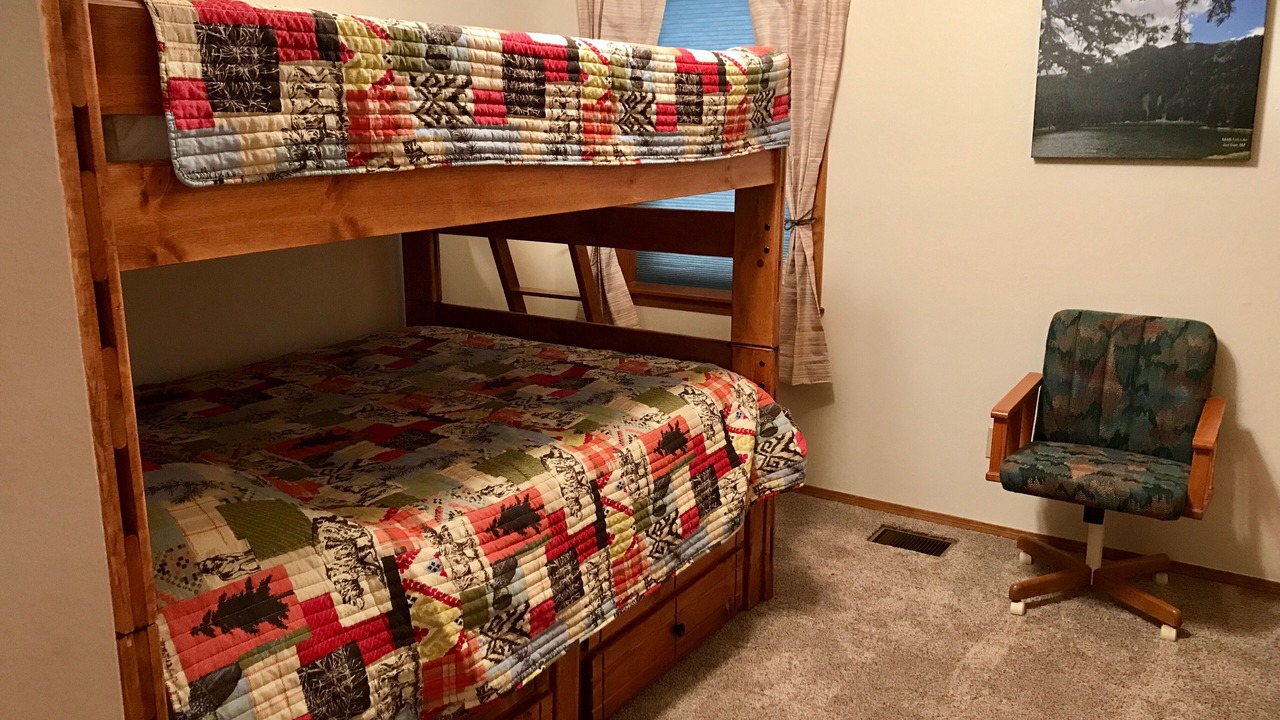 Photo of Bedroom in Red River
