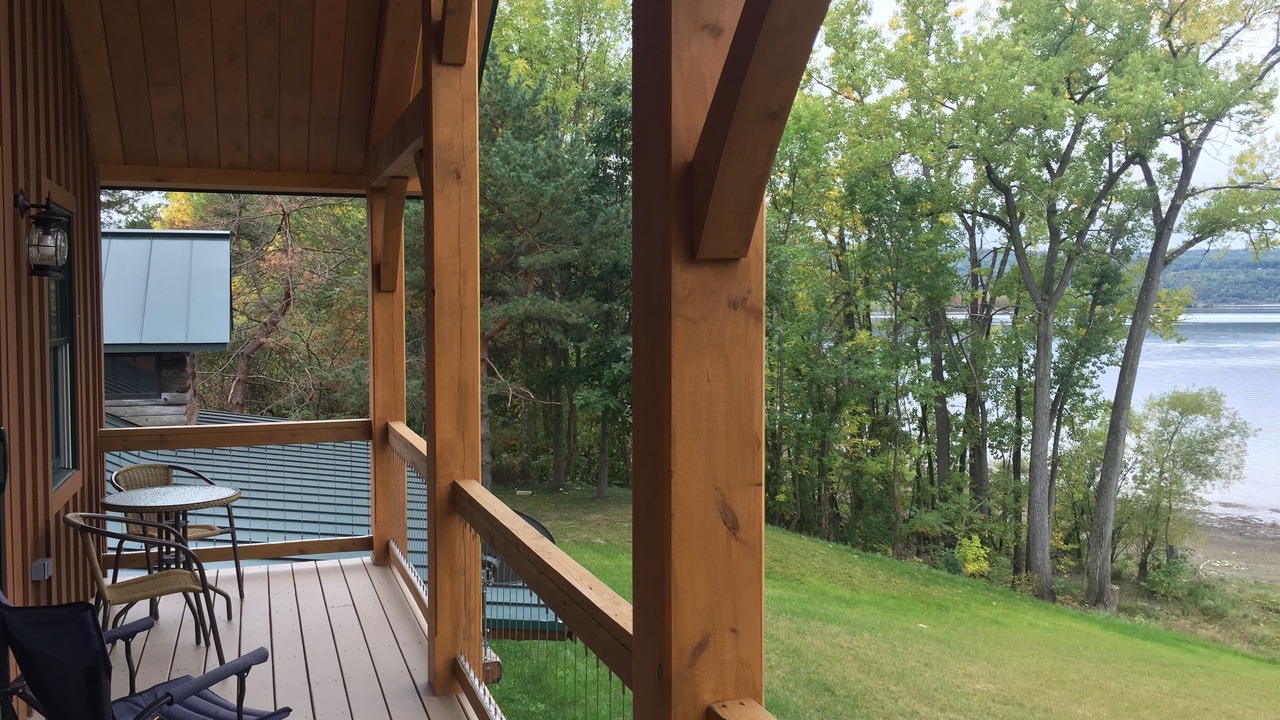 Photo of Patio Balcony in Moriah Center