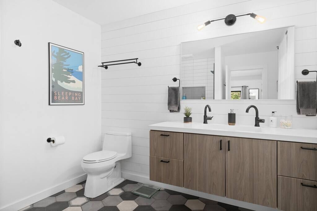 Photo of Bathroom in Leland