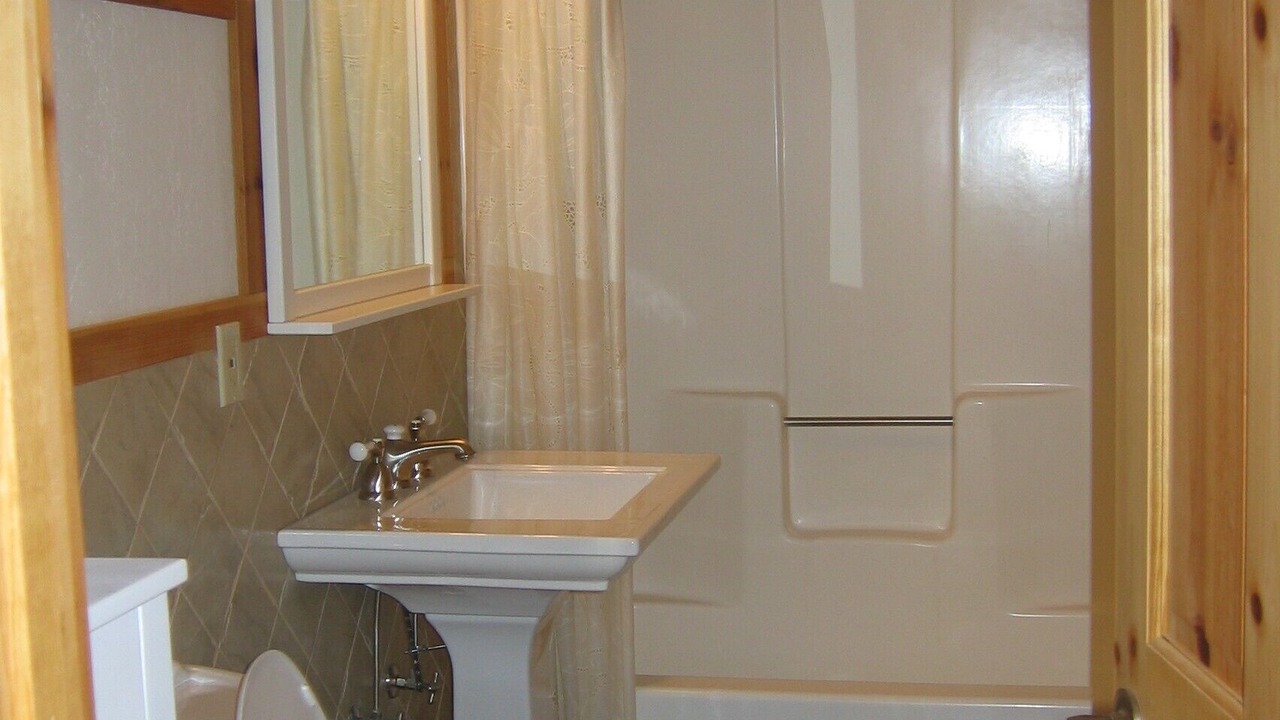 Photo of Bathroom in Eagle Nest