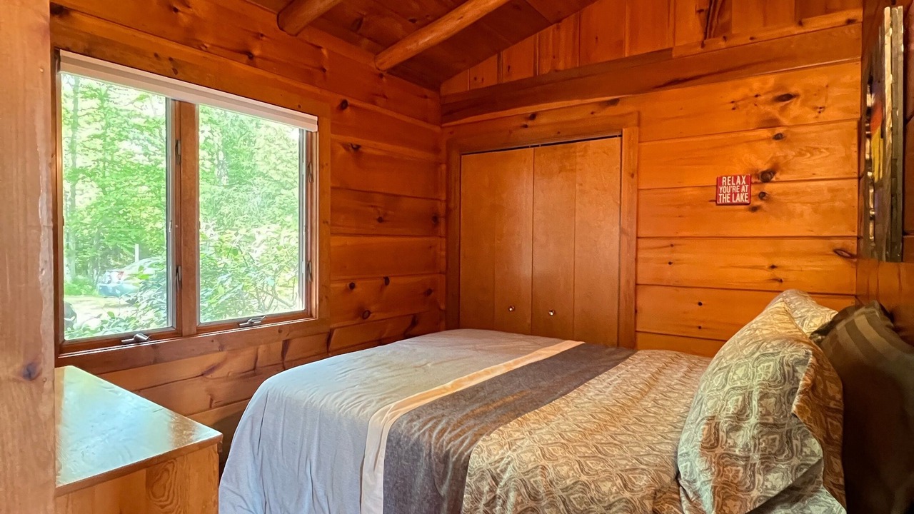 Photo of Bedroom in Sturgeon Bay
