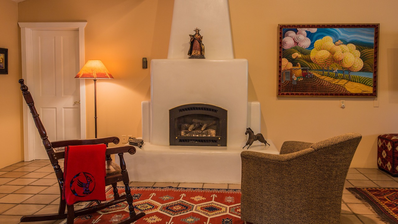 Photo of Livingroom in Ranchos De Taos