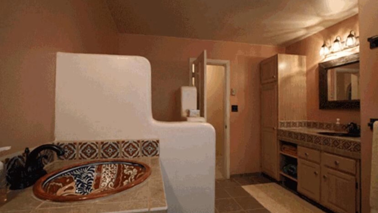 Photo of Bathroom in Ranchos De Taos