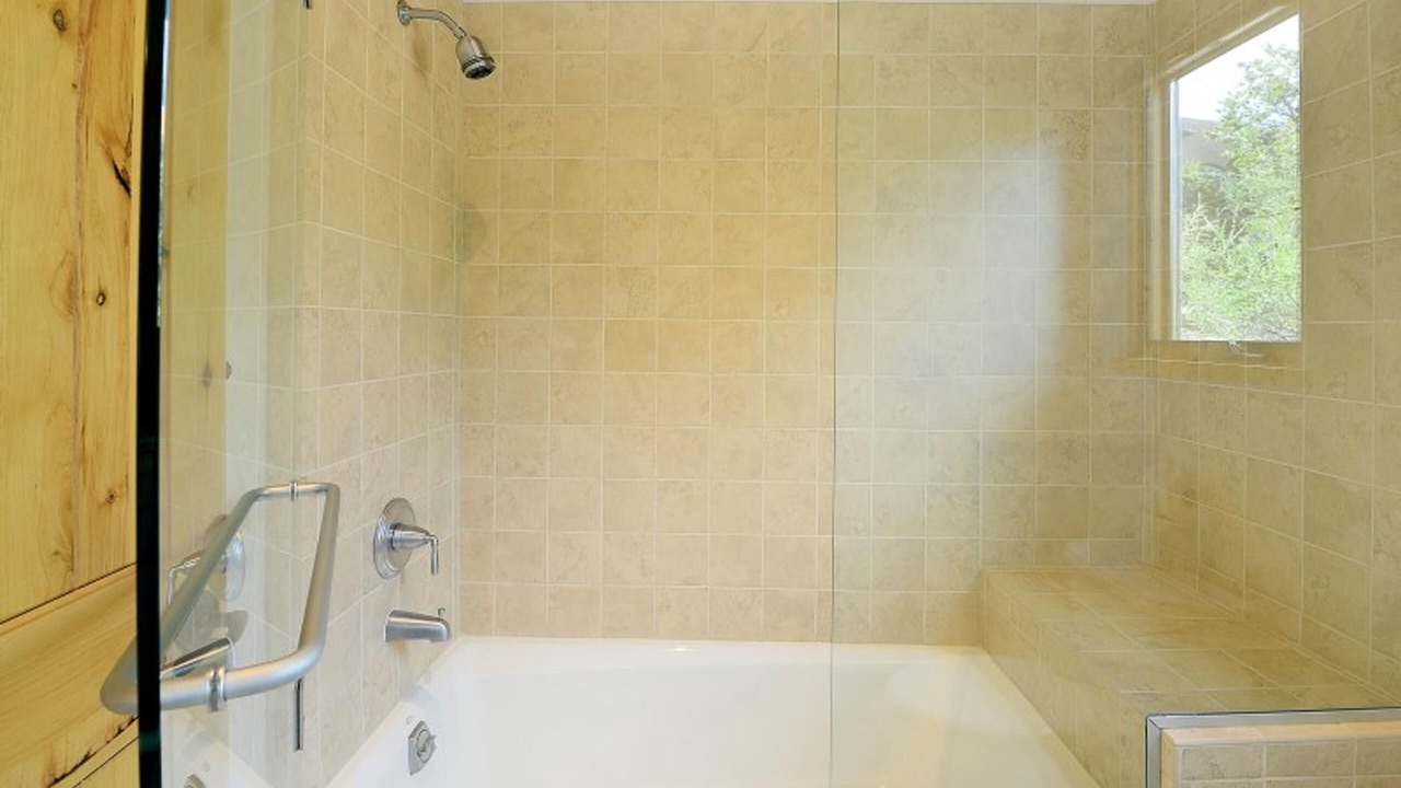 Photo of Bathroom in Tesuque