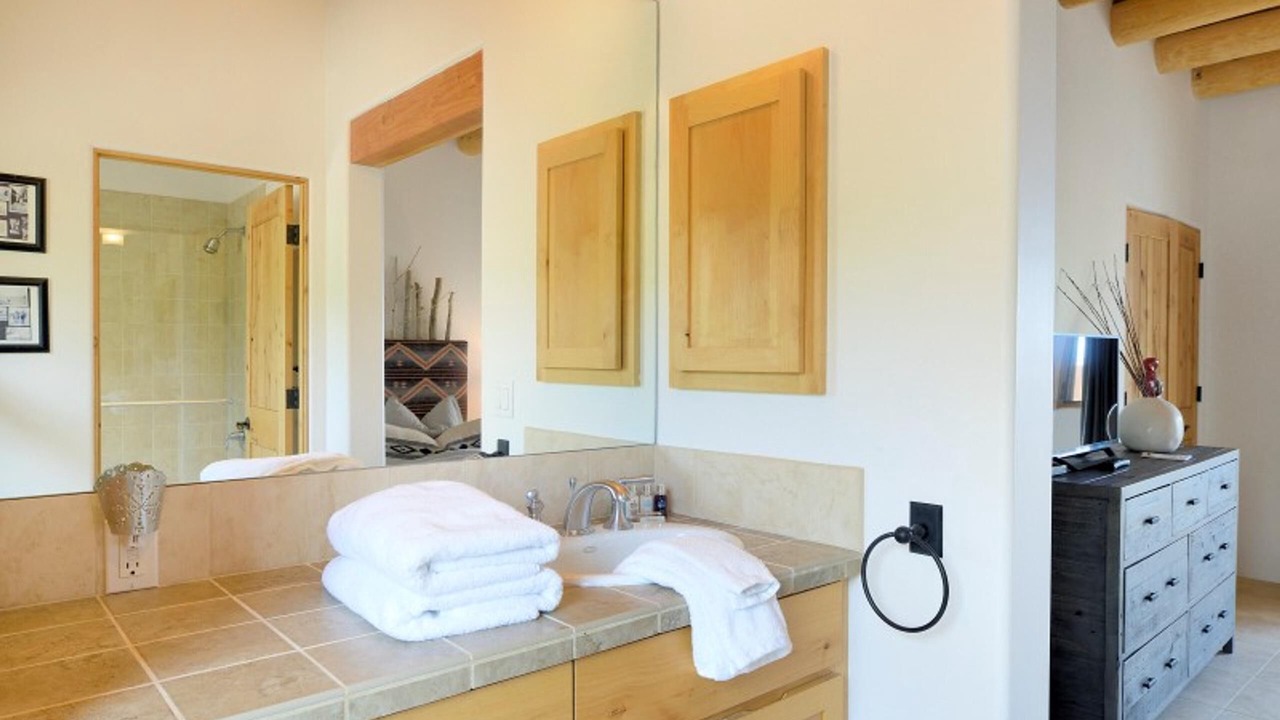 Photo of Bathroom in Tesuque