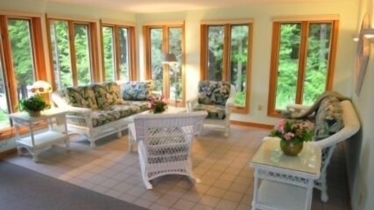 Photo of Livingroom in Alton Bay