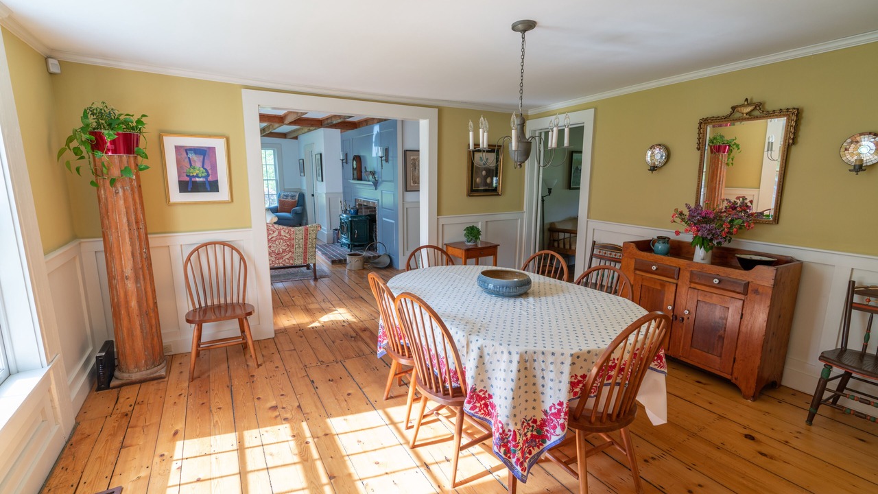 Photo of Bedroom in Clarendon