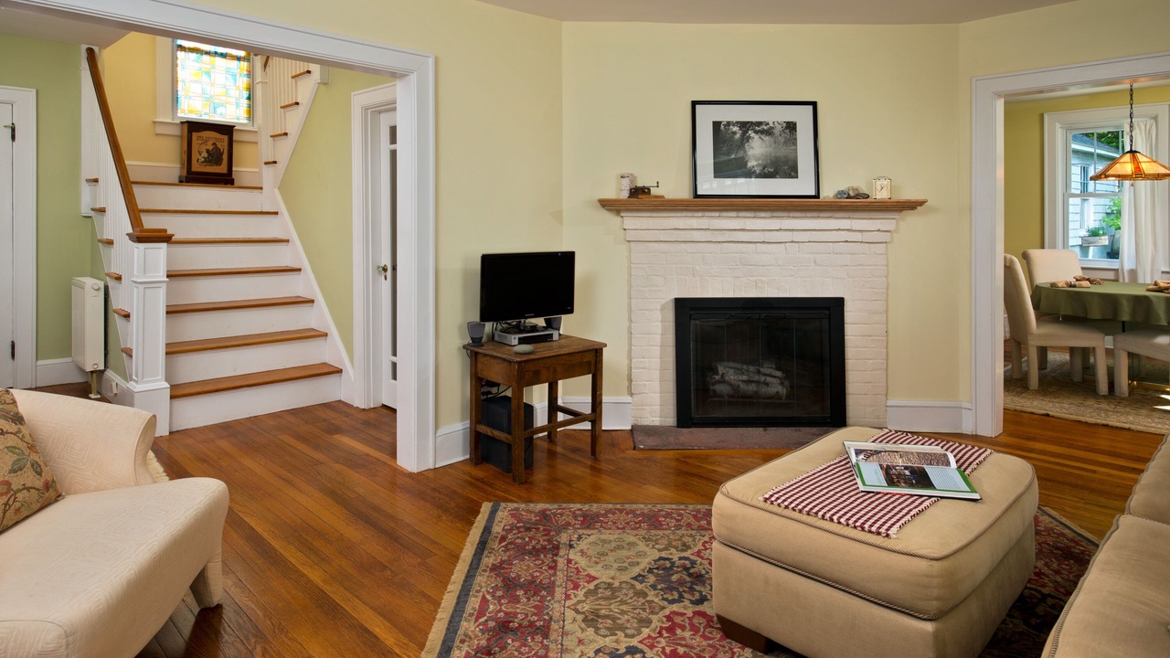 Photo of Livingroom in Northampton