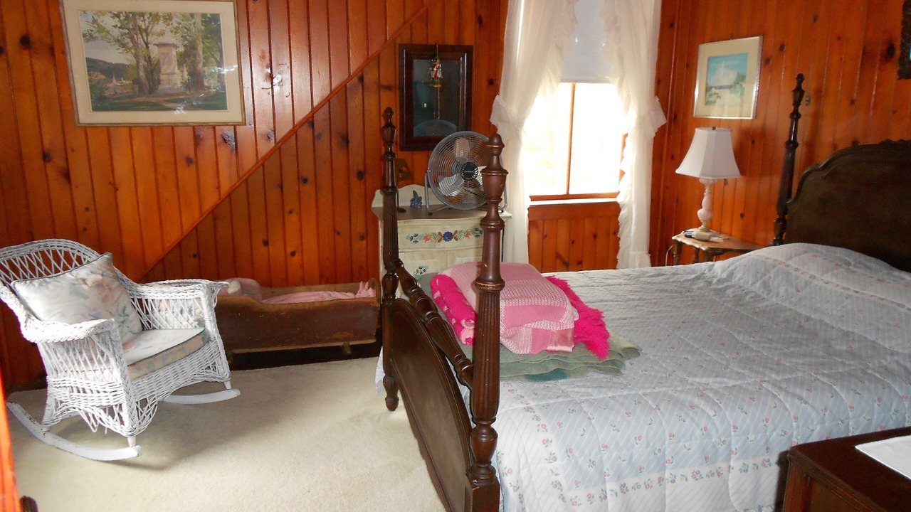 Photo of Bedroom in Greenfield