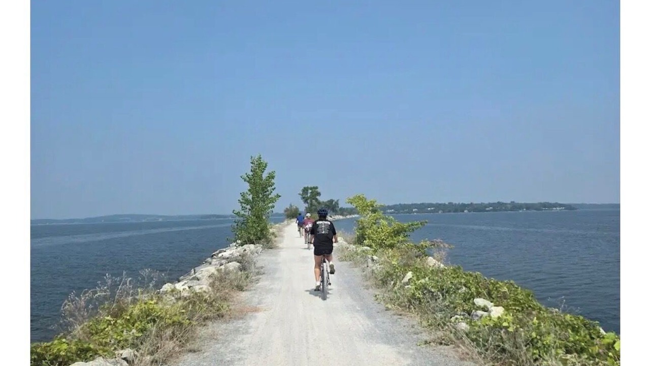 Photo of Others in Malletts Bay