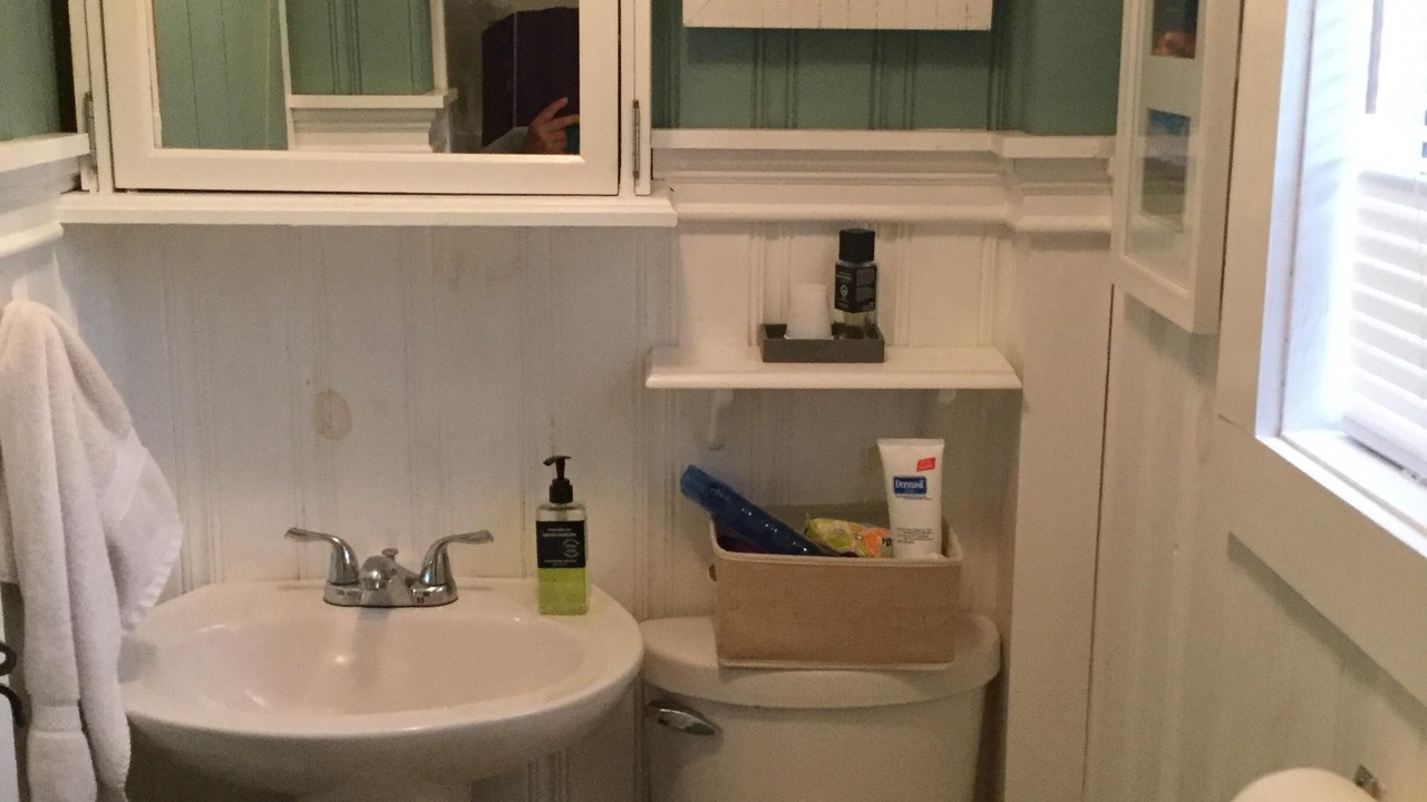 Photo of Bathroom in Malletts Bay