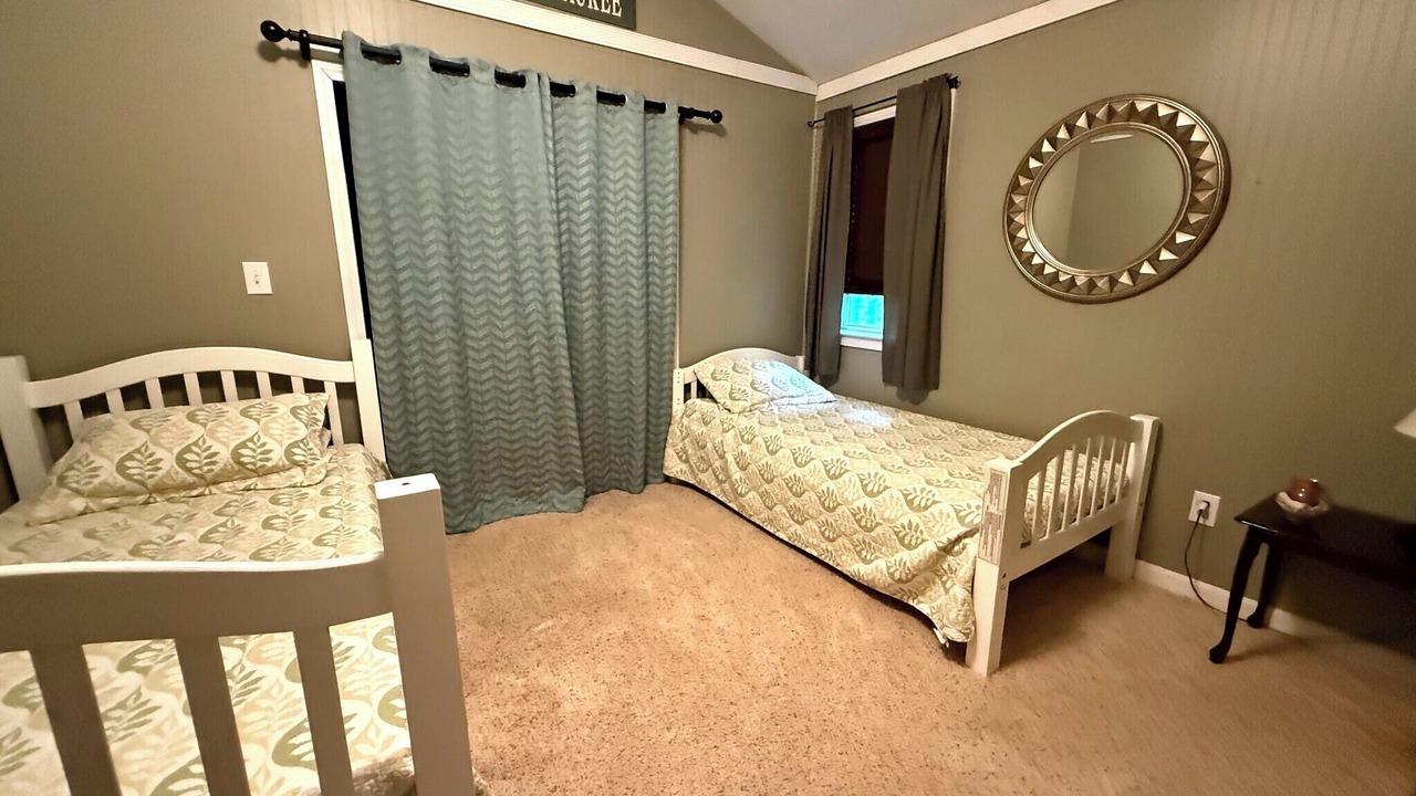 Photo of Bedroom in Moultonborough