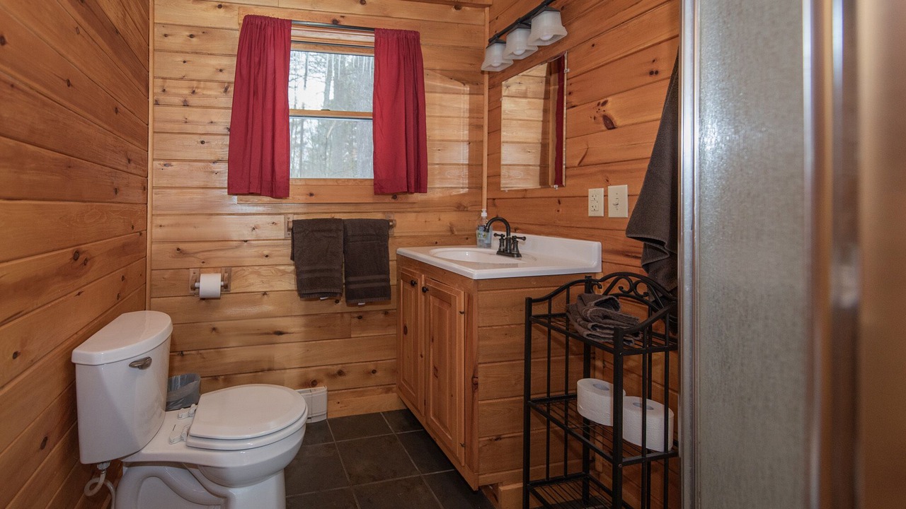 Photo of Bathroom in Jay