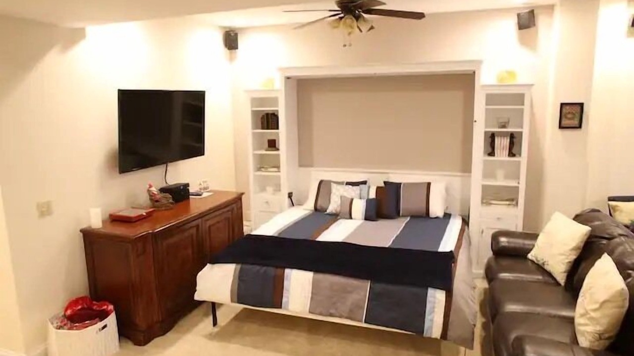 Photo of Bedroom in Stowe Village Historic District