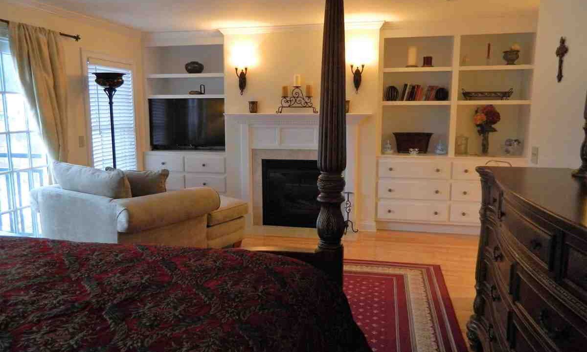 Photo of Bedroom in Stowe Village Historic District