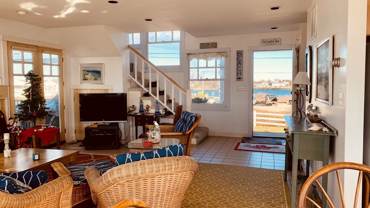 Photo of Livingroom in Little Compton