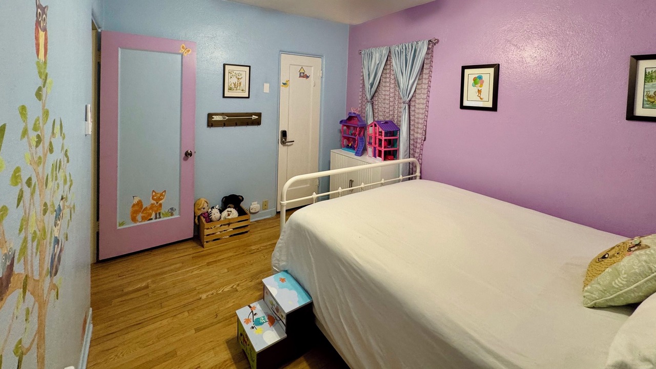 Photo of Bedroom in Nob Hill