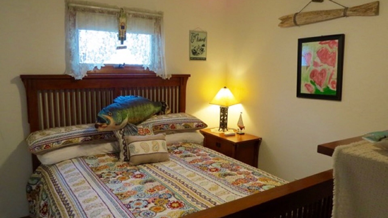 Photo of Bedroom in Oswego