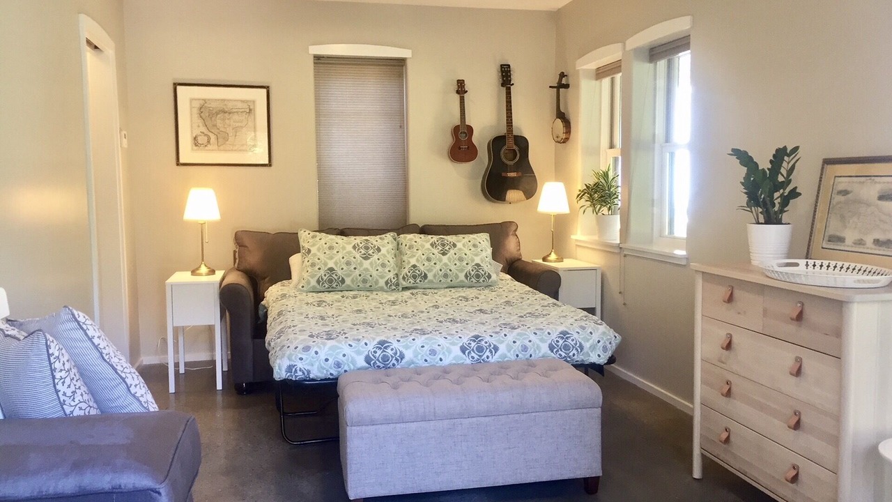 Photo of Bedroom in Adamsville