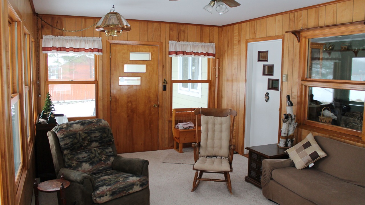 Photo of Bedroom in Bay Lake