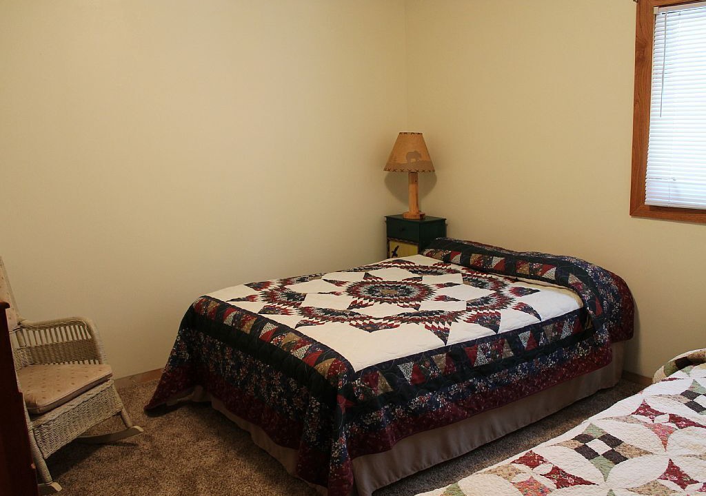 Photo of Bedroom in Bay Lake