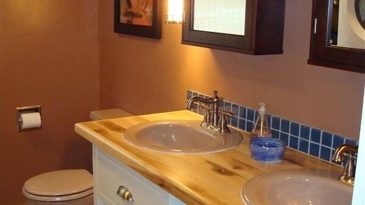Photo of Bathroom in Oconto