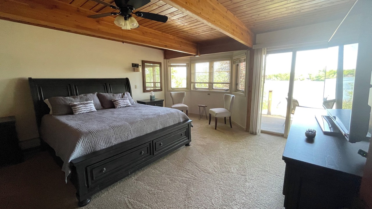 Photo of Bedroom in Lake City