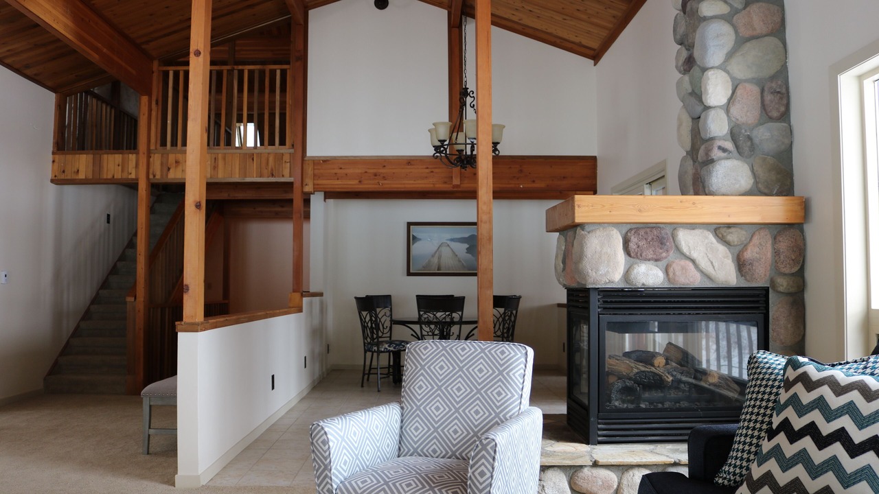 Photo of Livingroom in Lake City