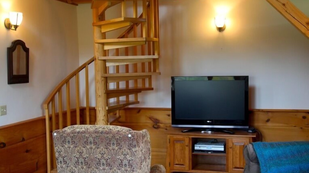 Photo of Livingroom in Shelburne Falls