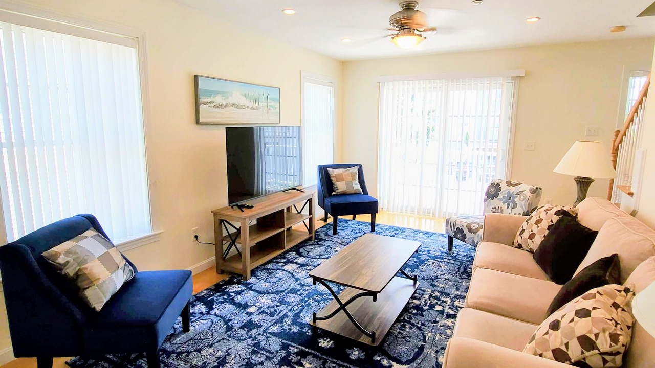 Photo of Livingroom in Hampton
