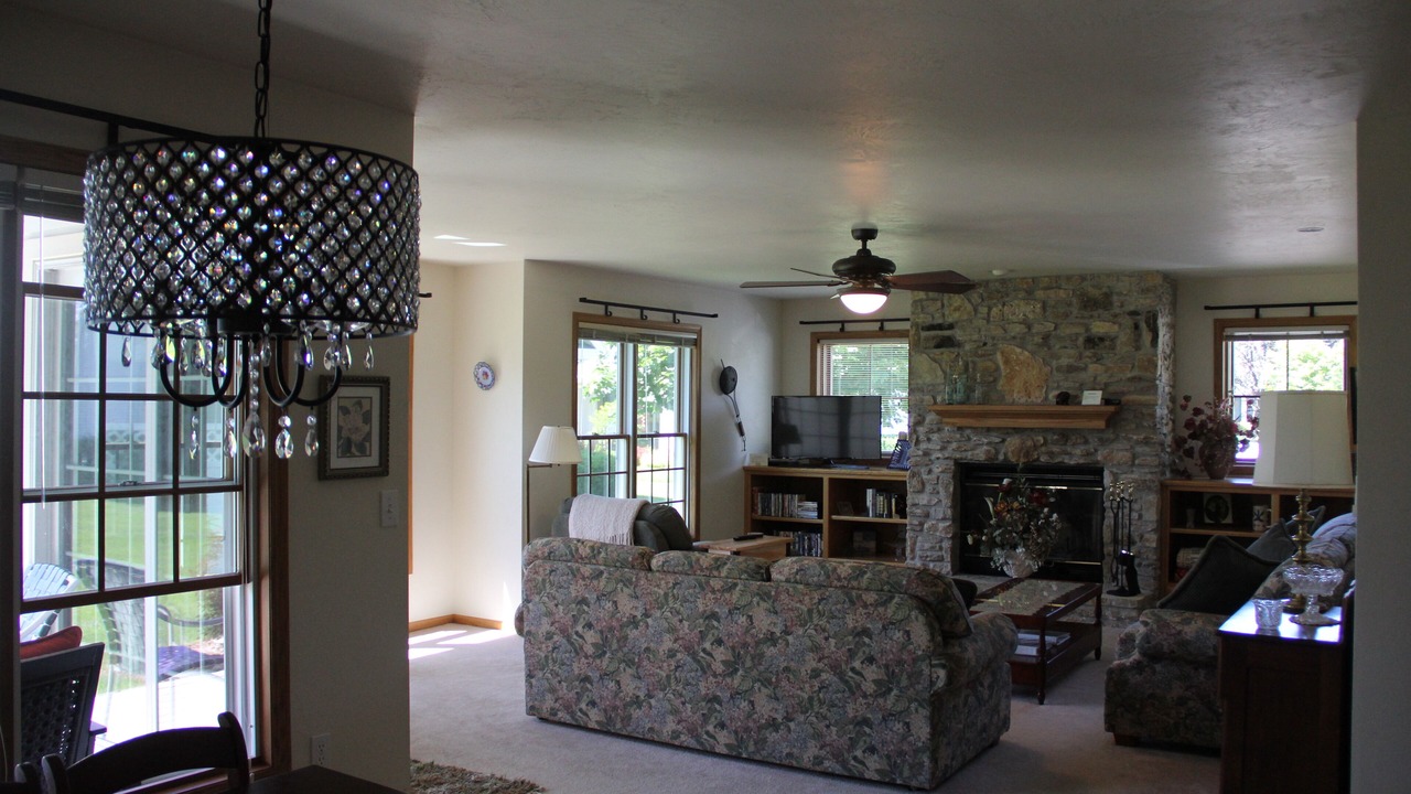 Photo of Livingroom in Eames Farm