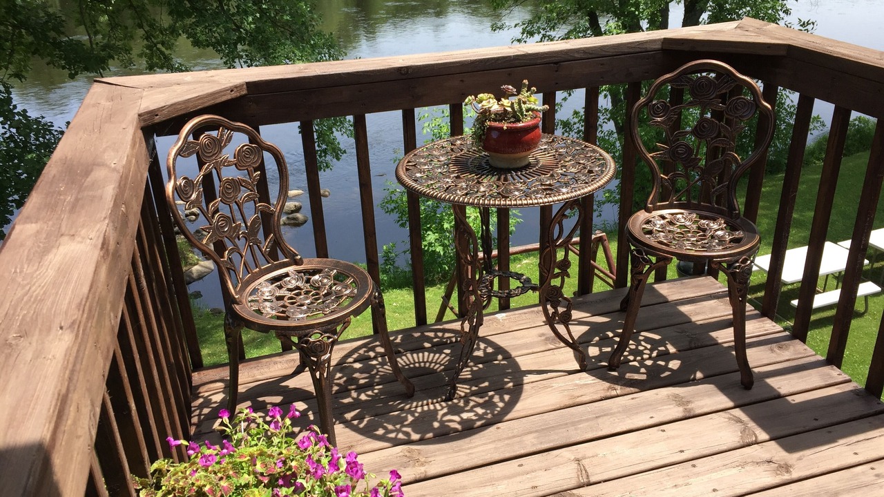 Photo of Patio Balcony in Jim Falls