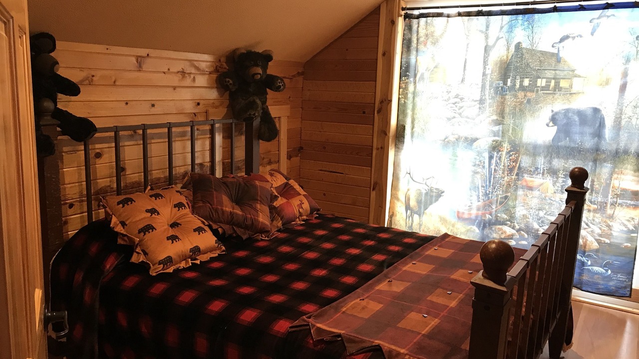 Photo of Patio Balcony in Jim Falls