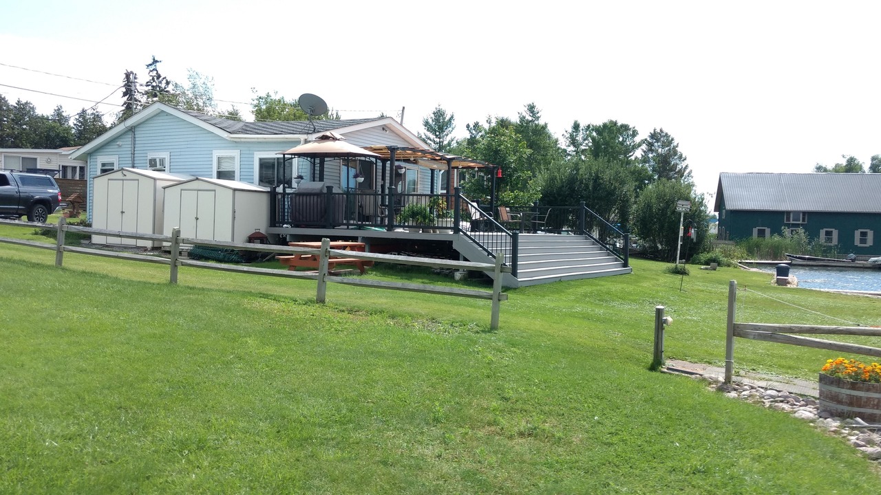 Photo of Outdoor in Frontenac