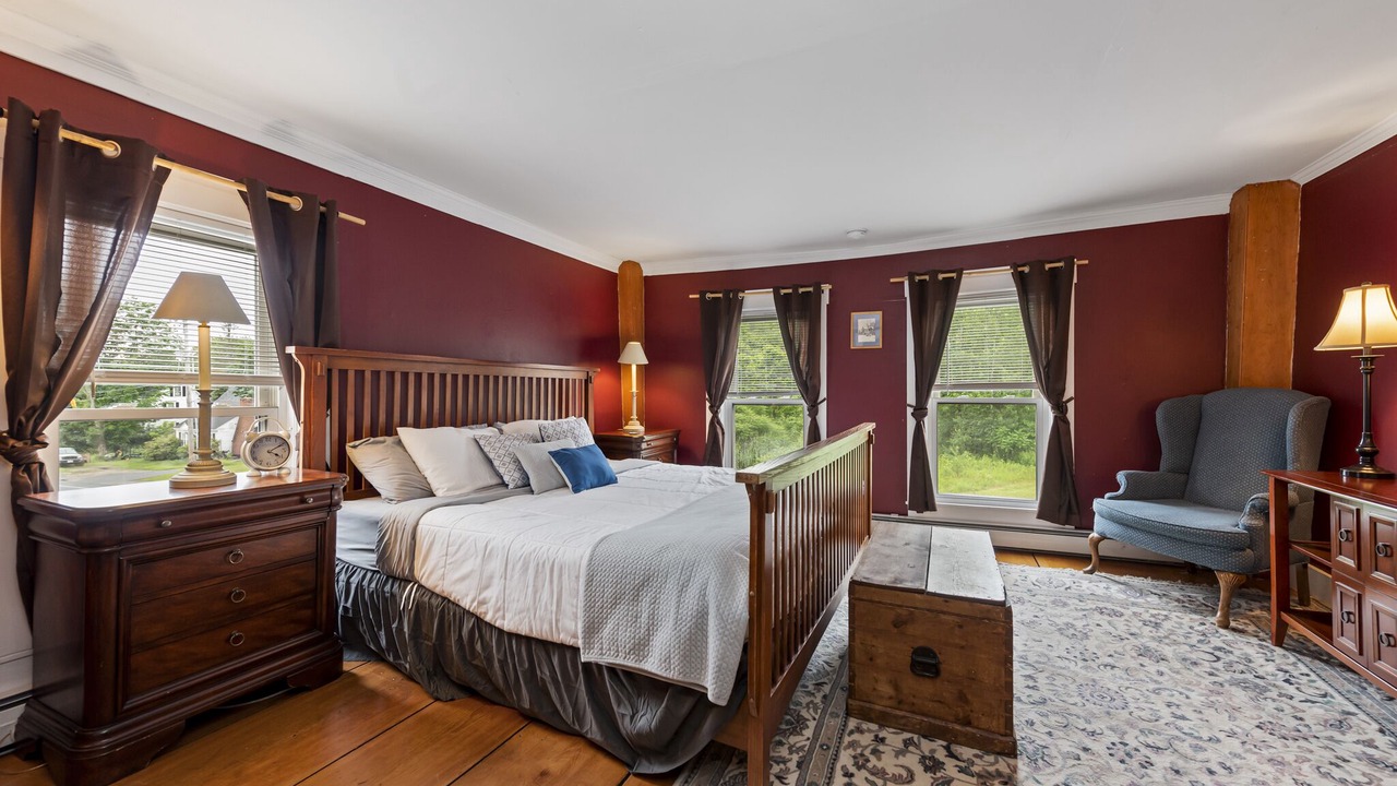 Photo of Bedroom in Warren