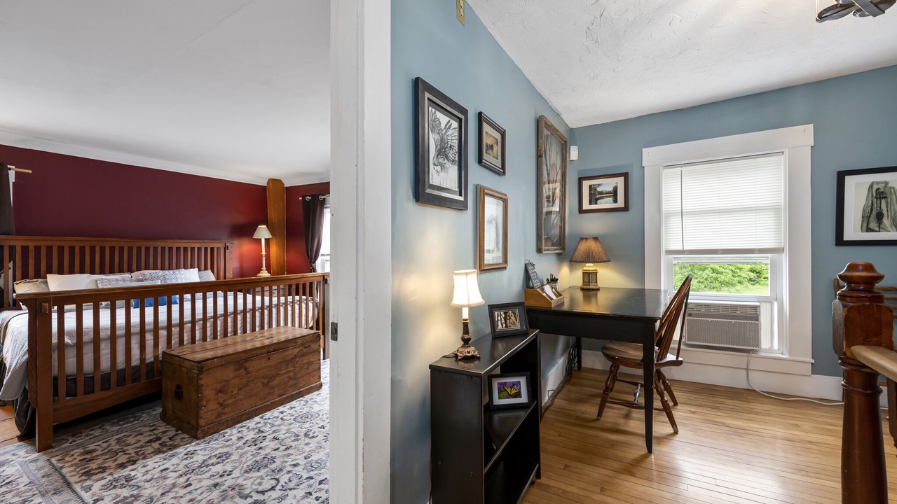 Photo of Bedroom in Warren