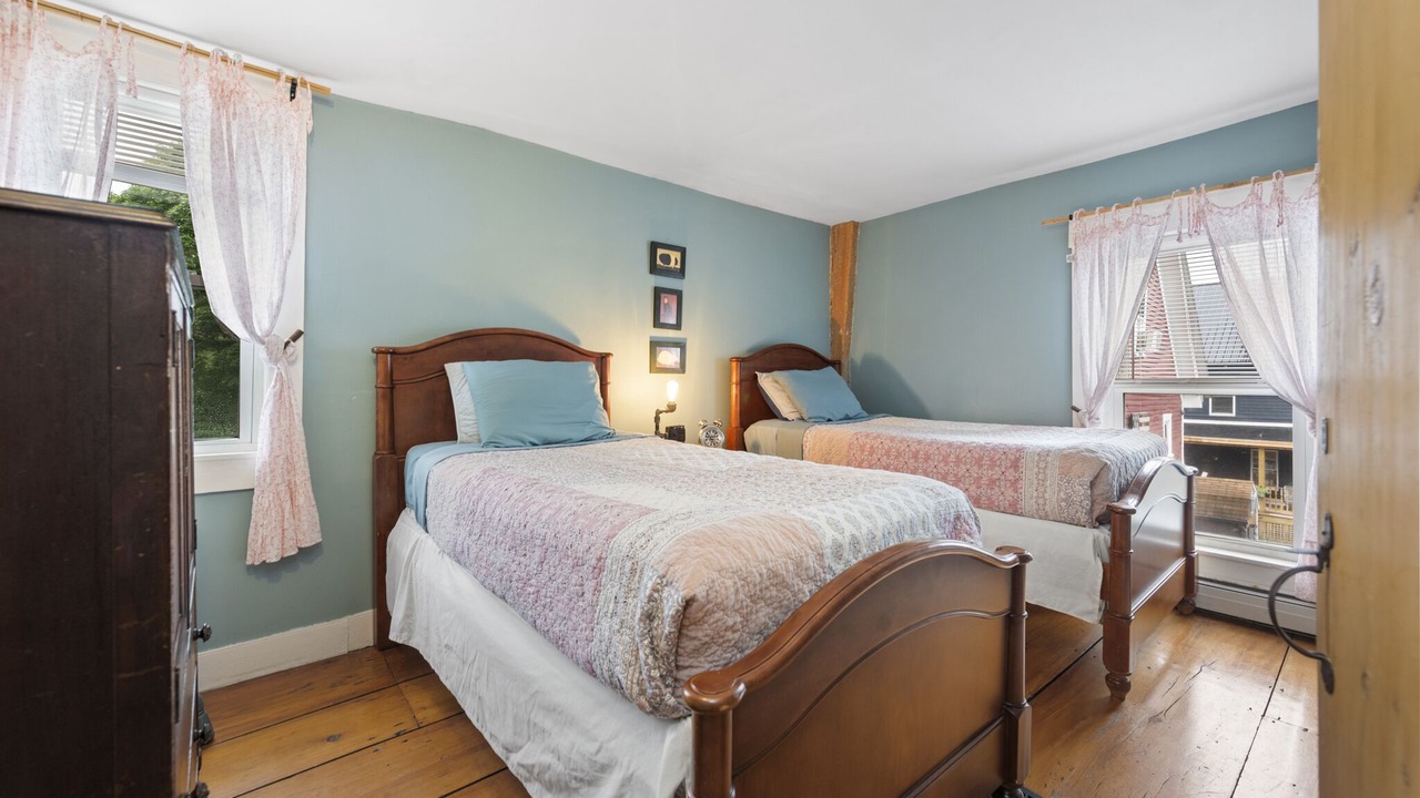 Photo of Bedroom in Warren