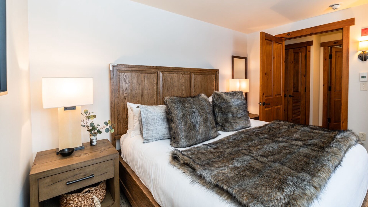 Photo of Bedroom in Stowe Area