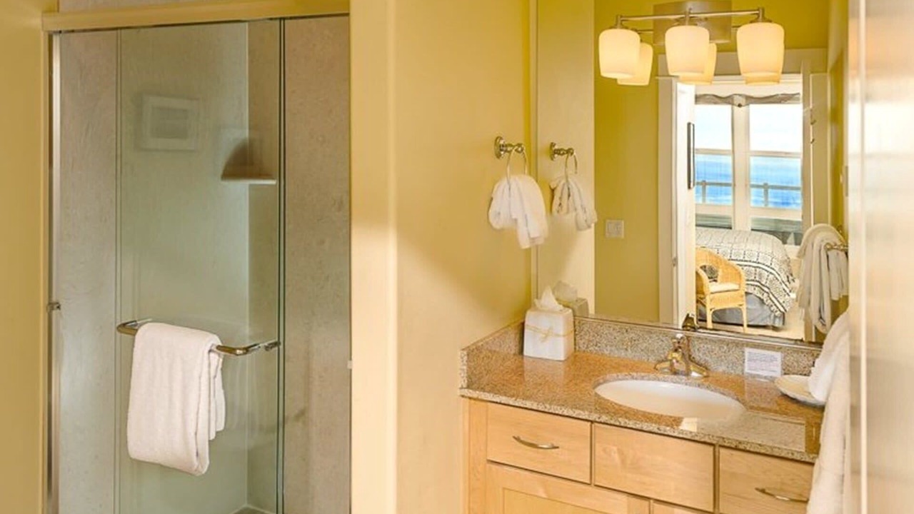 Photo of Bathroom in Lincoln City