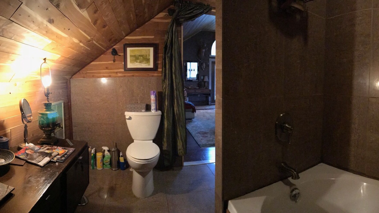 Photo of Bathroom in Layland
