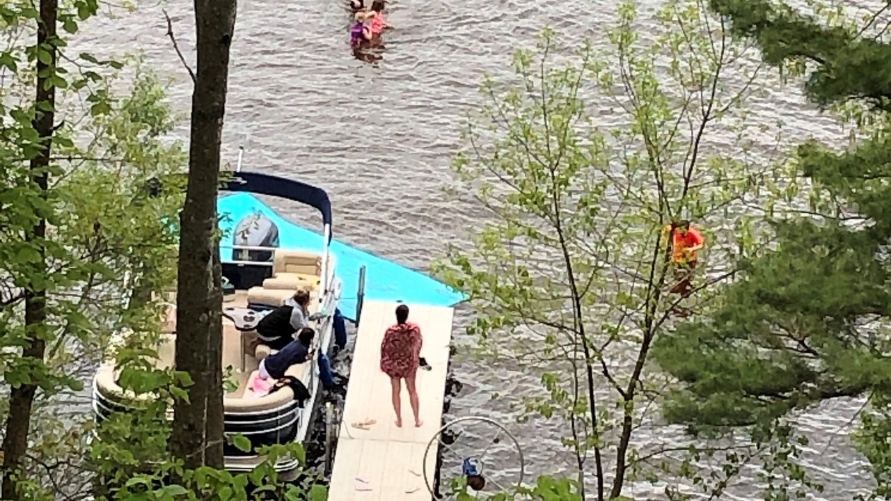 Photo of Others in Siren