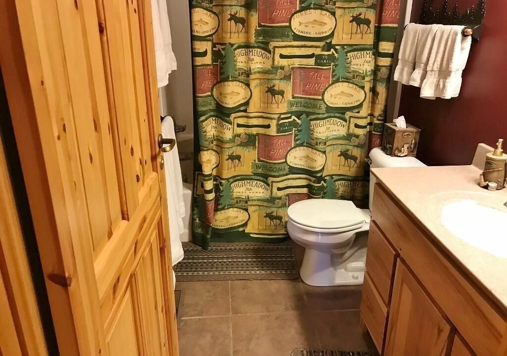 Photo of Bathroom in Siren