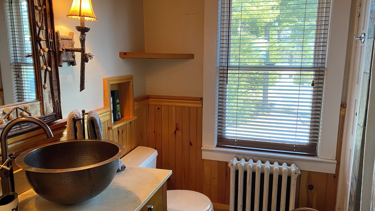 Photo of Bathroom in Hillcrest