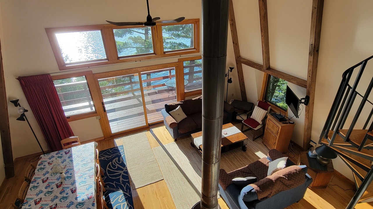 Photo of Patio Balcony in Redwood