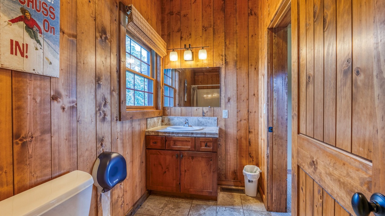 Photo of Bathroom in Bemidji