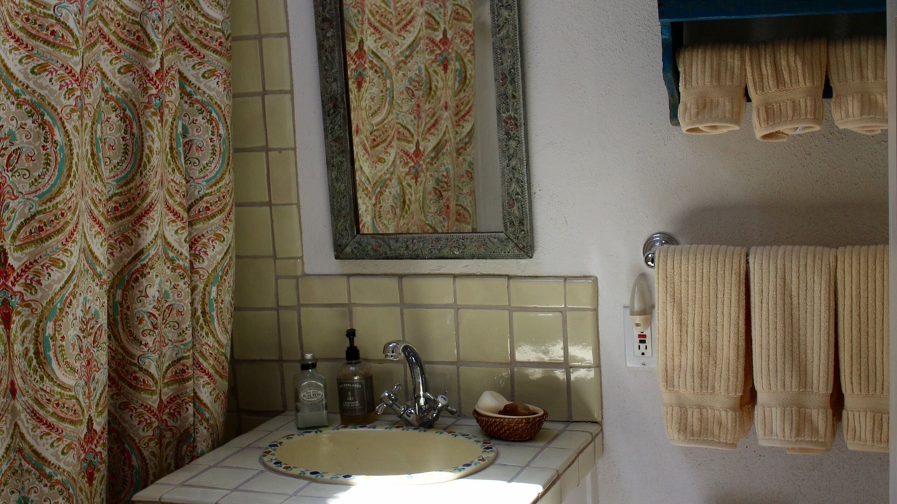Photo of Bathroom in Tesuque