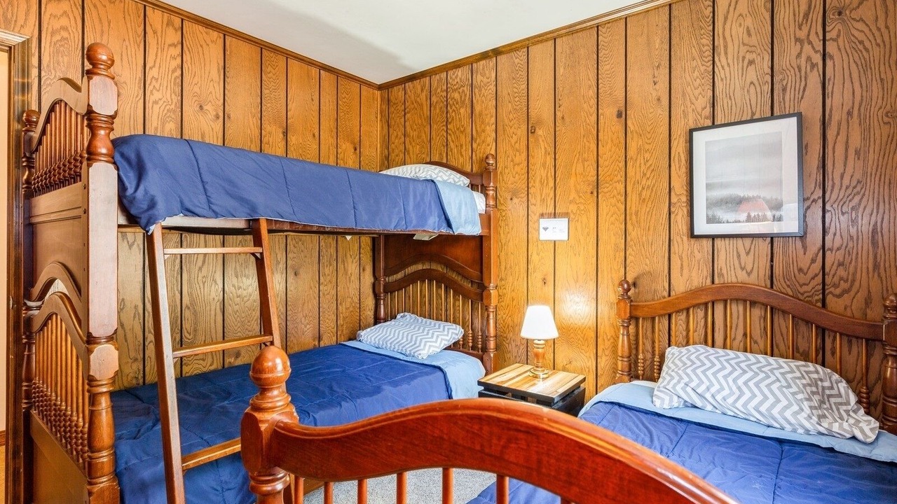 Photo of Bedroom in Three Rivers